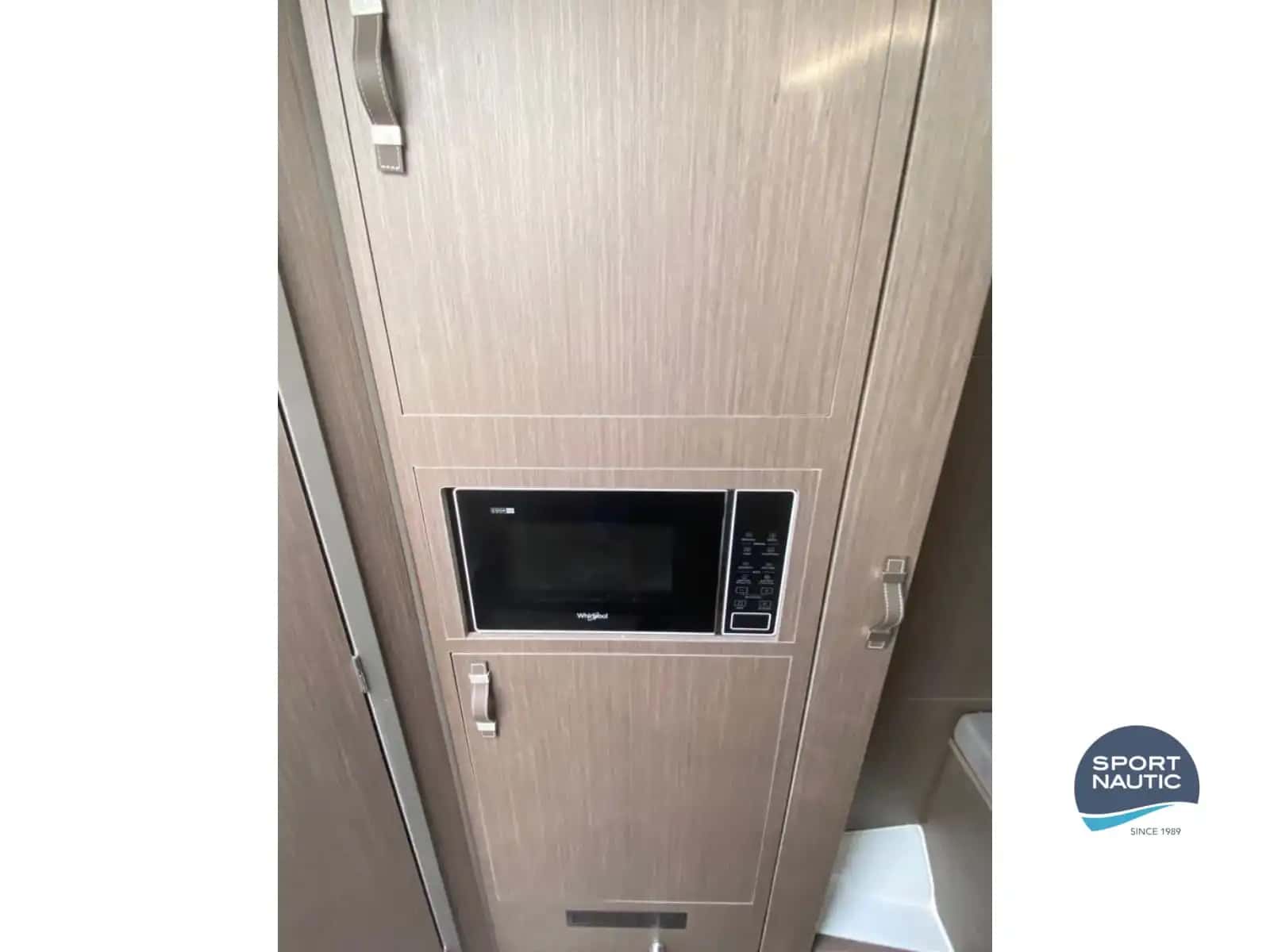 FLYER 10 - miniatura 19