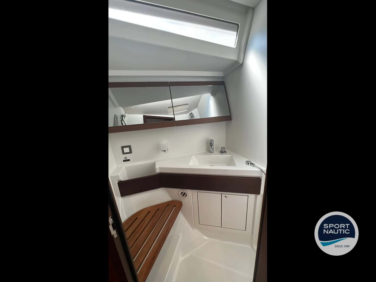 OCEANIS 46.1 - miniatura 12