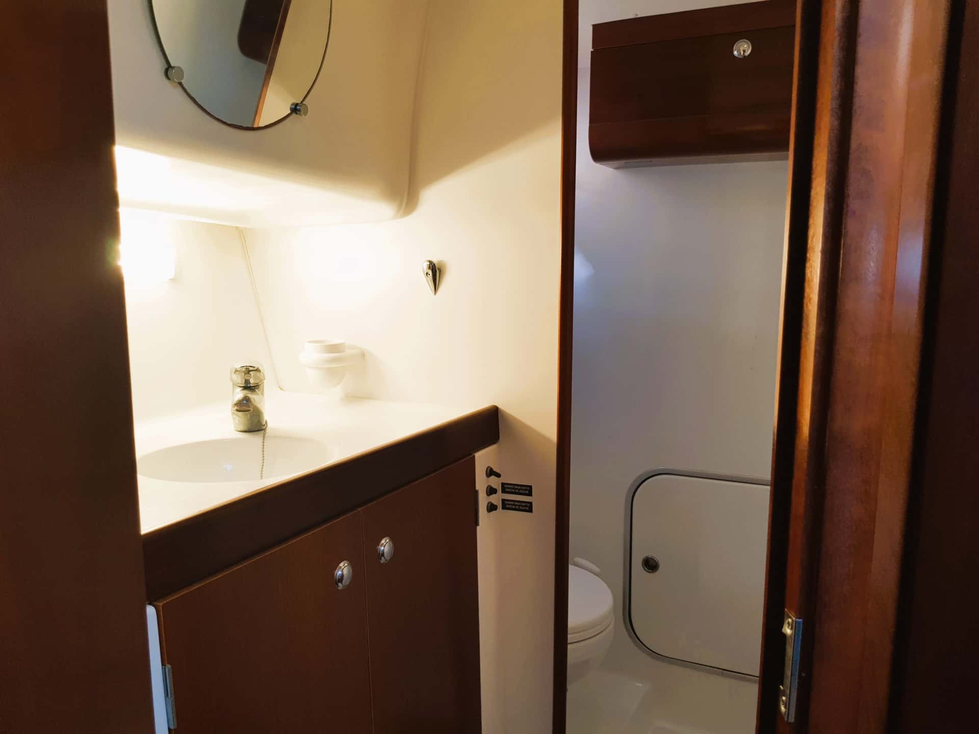 Beneteau Antares 10.80 - miniatura 20