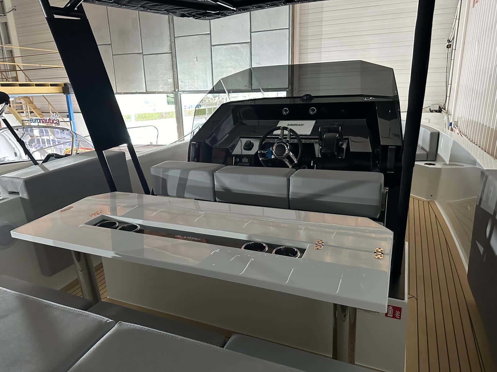 De Antonio Yachts D28 - miniatura 9