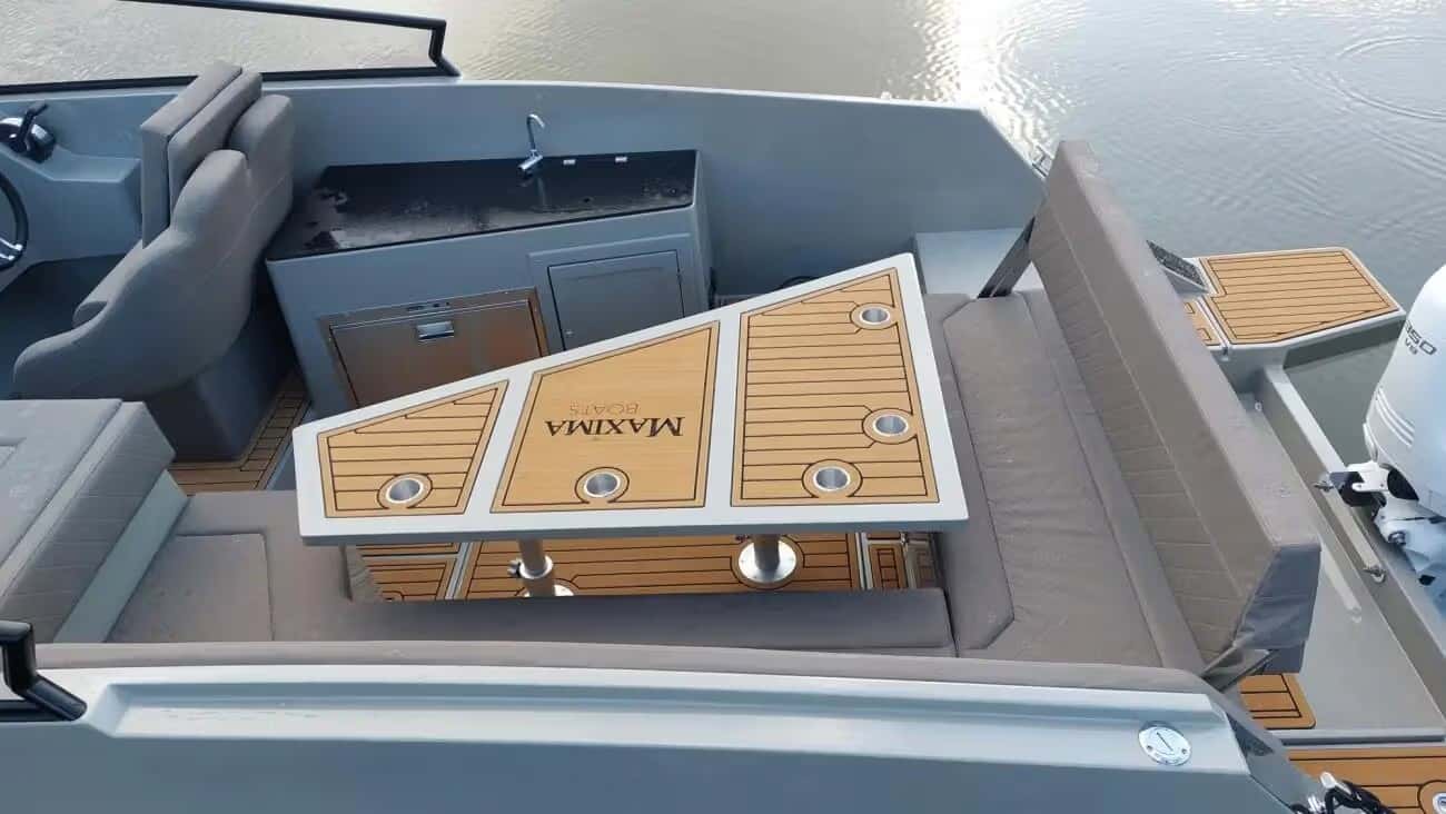 MAXIMA 37 CABIN - miniatura 3