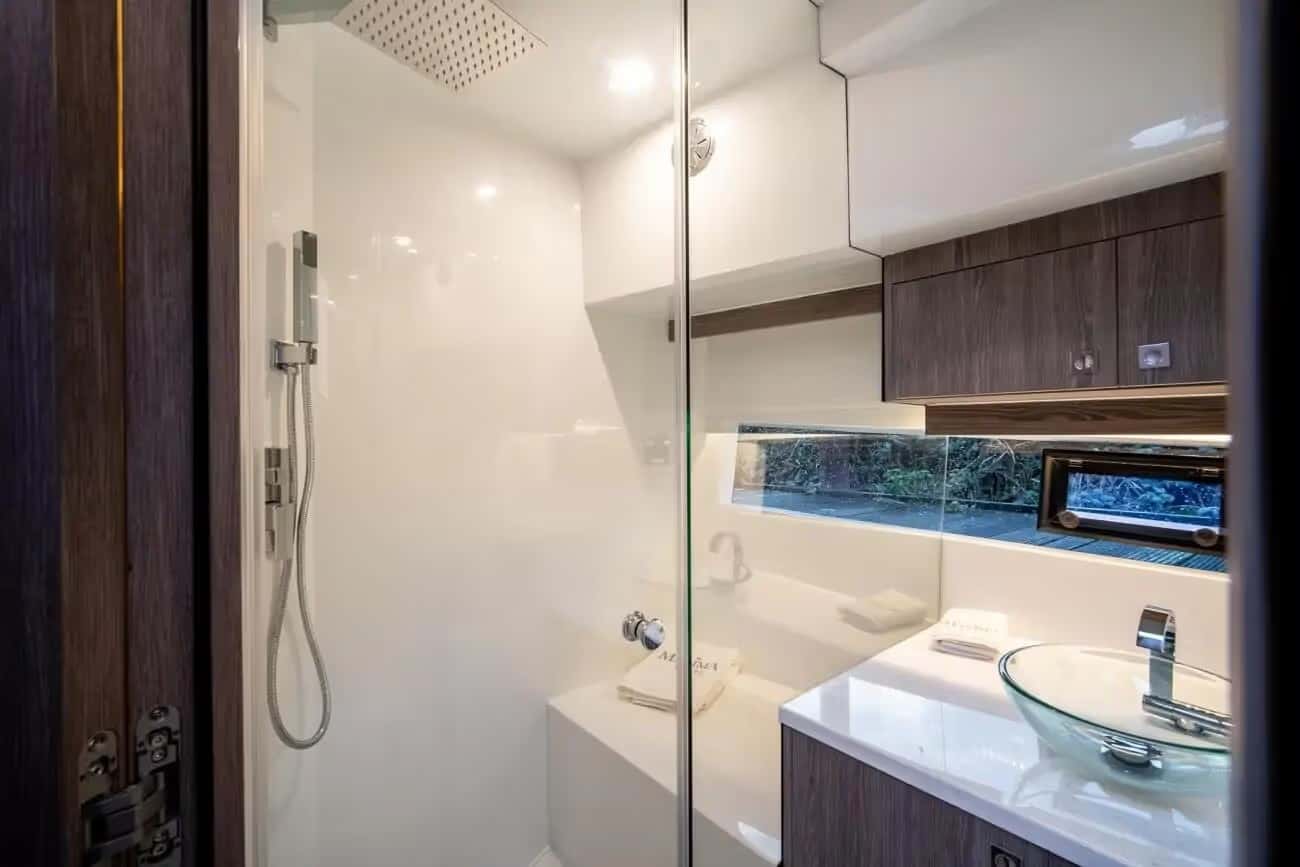 MAXIMA 37 CABIN - miniatura 4