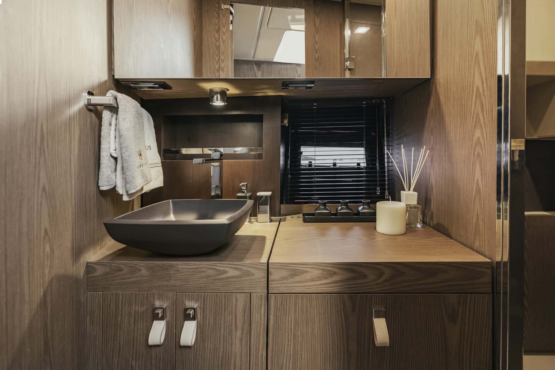 Invictus TT 420 - miniatura 8