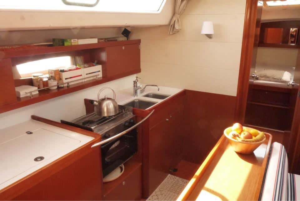 Beneteau Oceanis 50 Family - miniatura 5