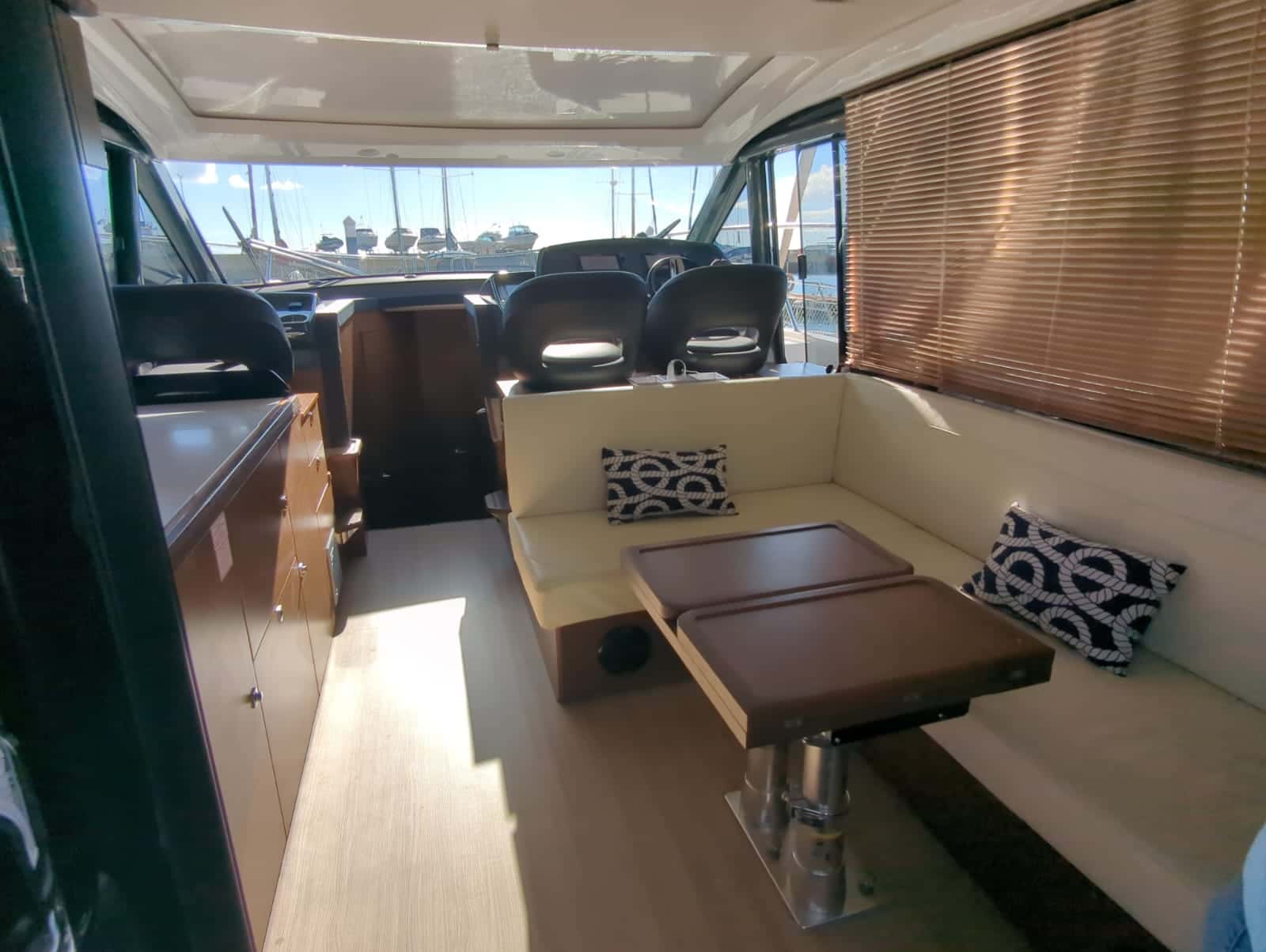 Bavaria R40 Coupe - miniatura 10