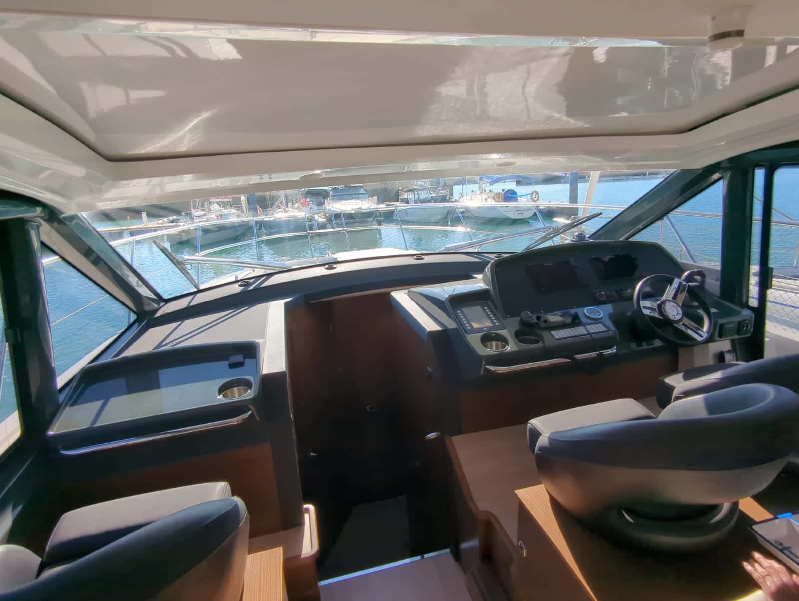 Bavaria R40 Coupe - miniatura 12