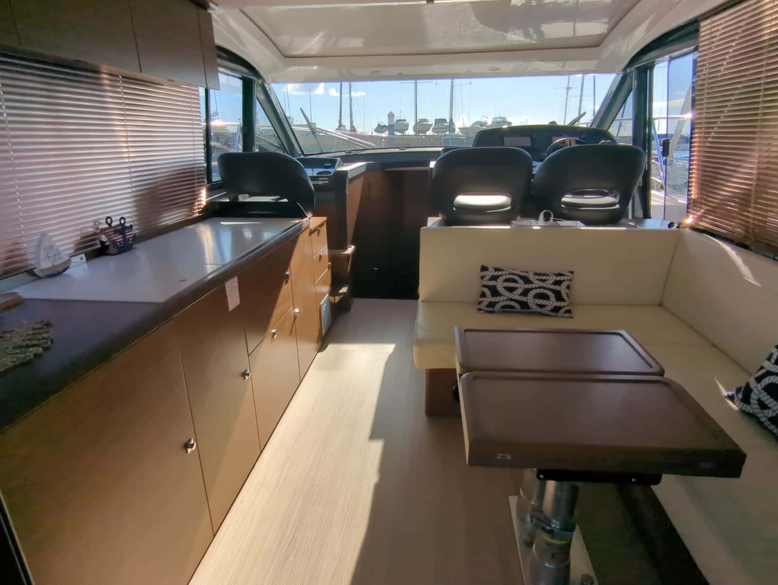 Bavaria R40 Coupe - miniatura 9