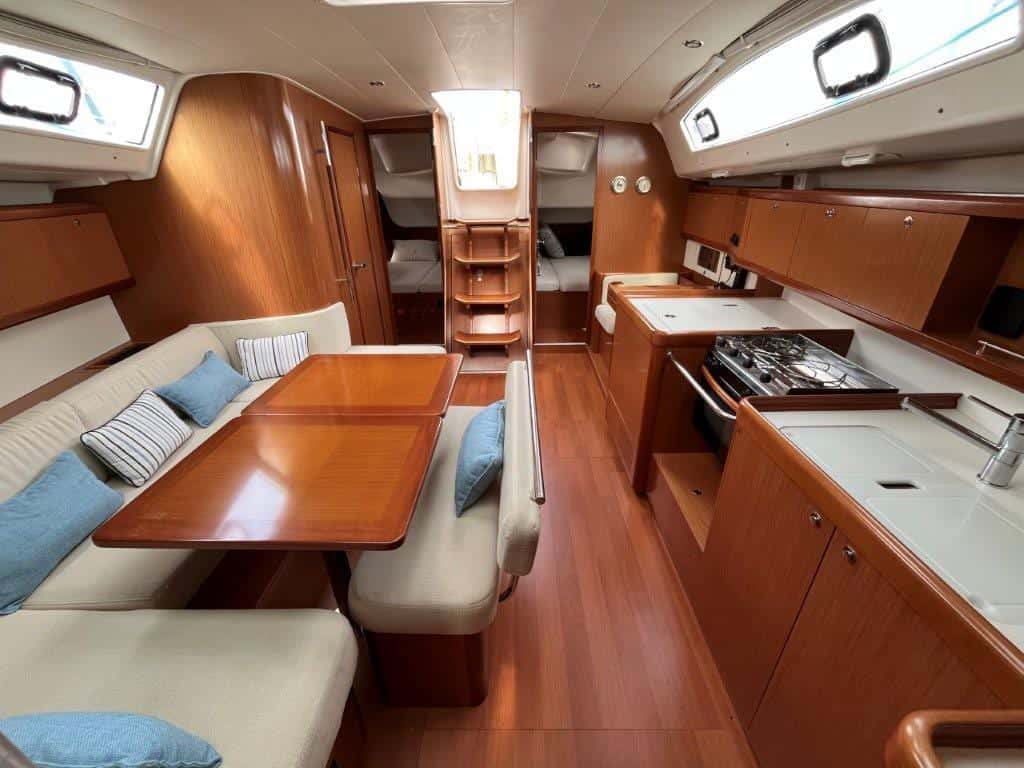 Beneteau Oceanis 43 - miniatura 15