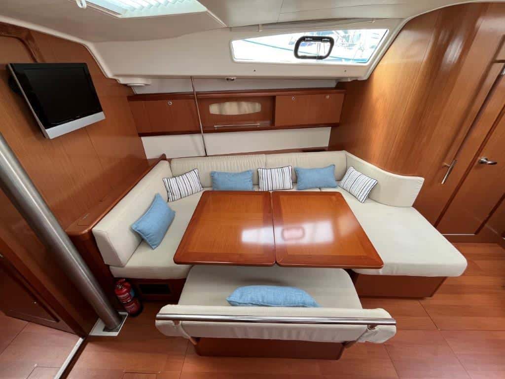 Beneteau Oceanis 43 - miniatura 16