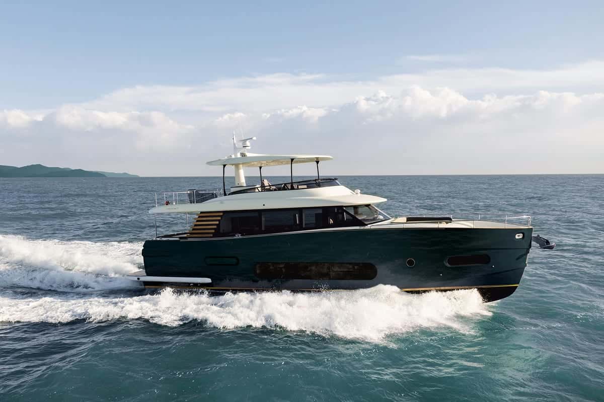 Azimut Magellano 66