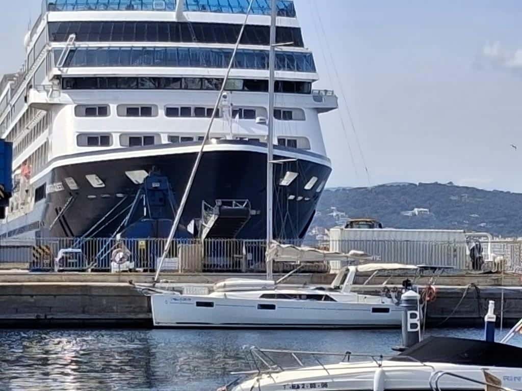 Beneteau Oceanis 41.1 - miniatura 4