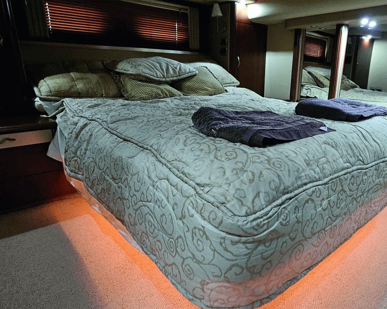 Sea Ray 550 DB - miniatura 10