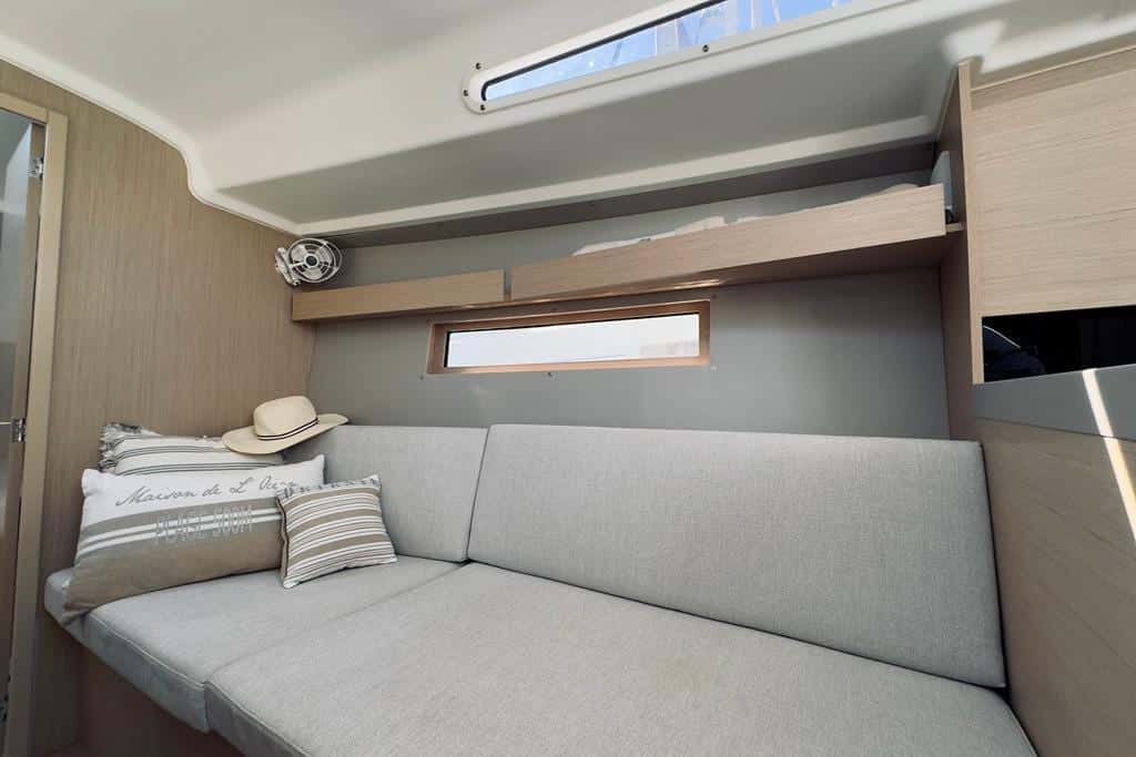 Beneteau Oceanis 34.1 - miniatura 18