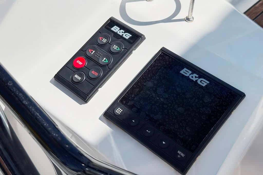 Beneteau Oceanis 34.1 - miniatura 15