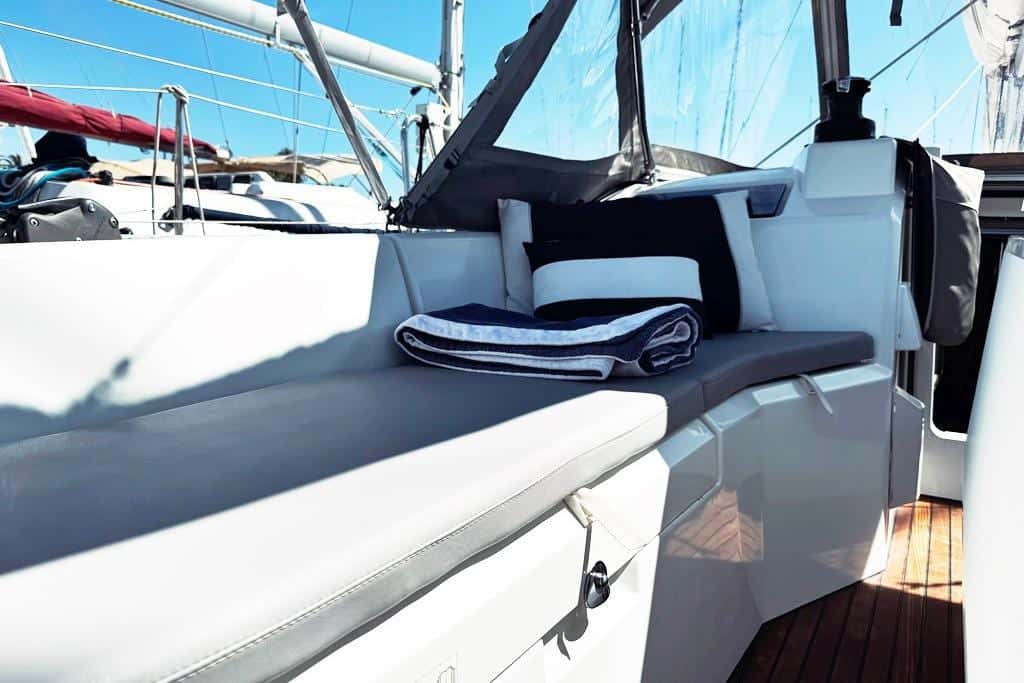 Beneteau Oceanis 34.1 - miniatura 9
