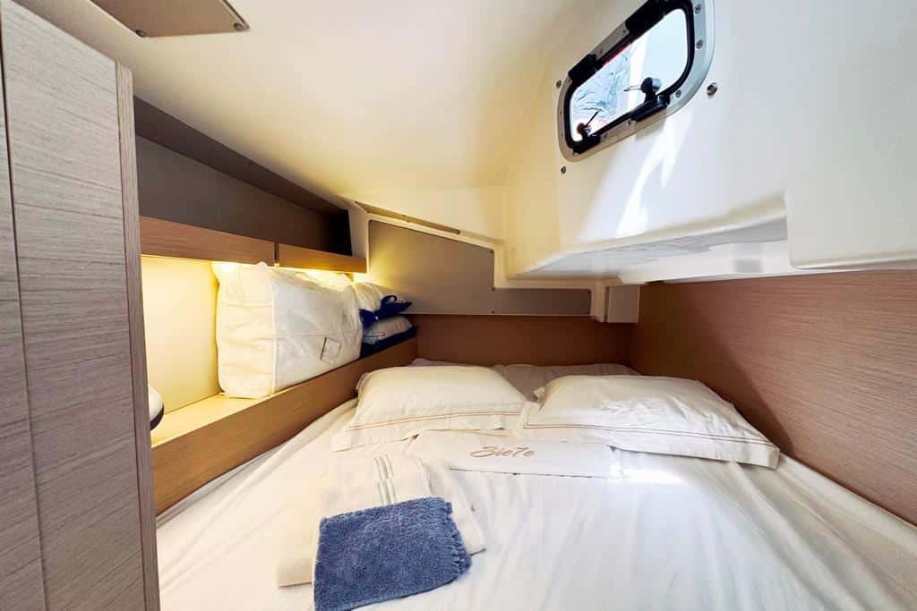 Beneteau Oceanis 34.1 - miniatura 32