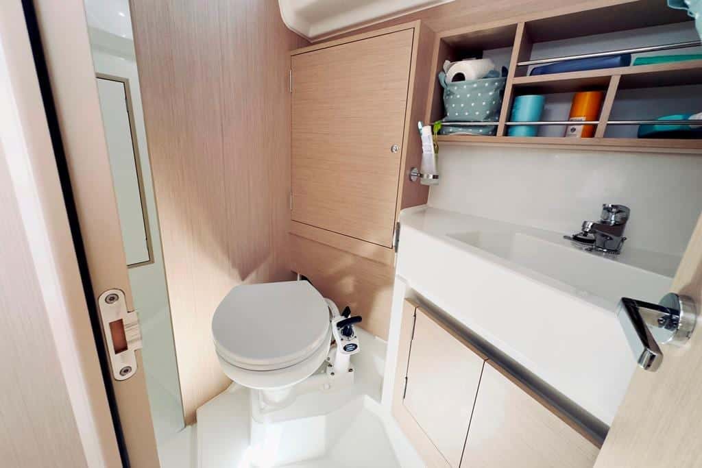 Beneteau Oceanis 34.1 - miniatura 30