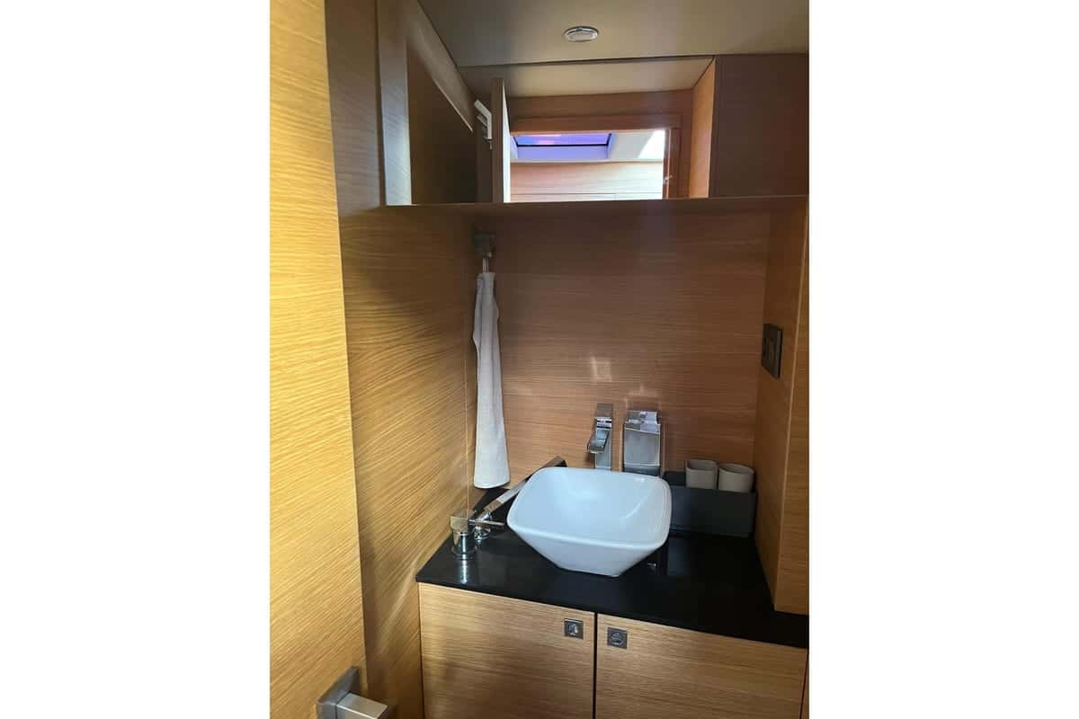 De Antonio Yachts 33cruisers - miniatura 8