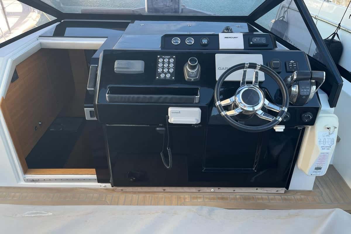 De Antonio Yachts 33cruisers - miniatura 14