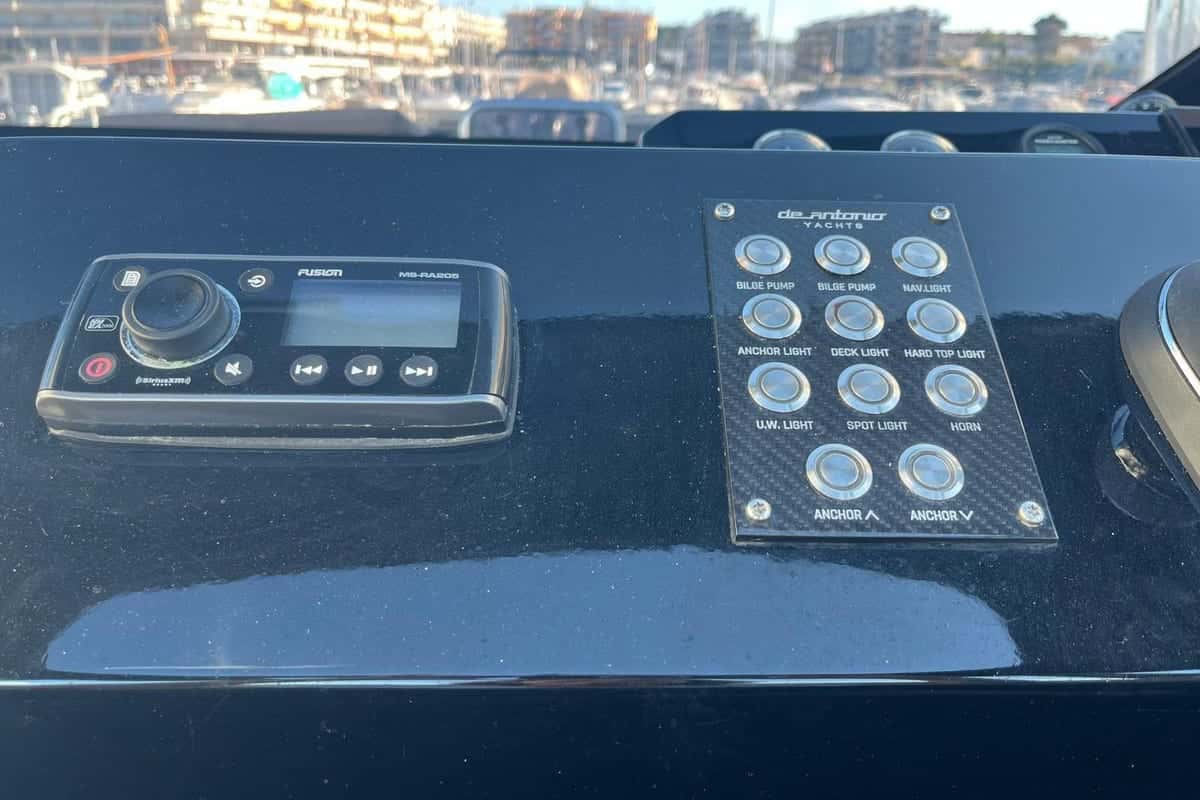 De Antonio Yachts 33cruisers - miniatura 6