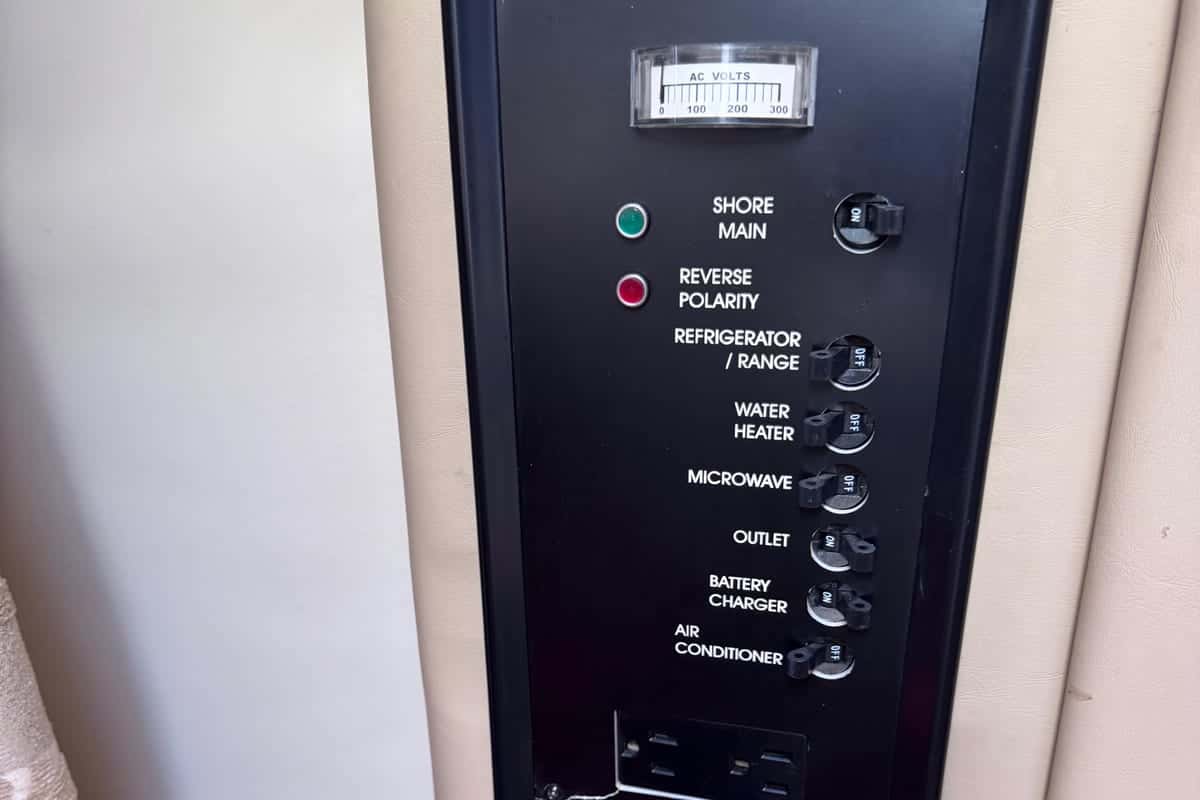 Rinker Fiesta Vee 250 - miniatura 19