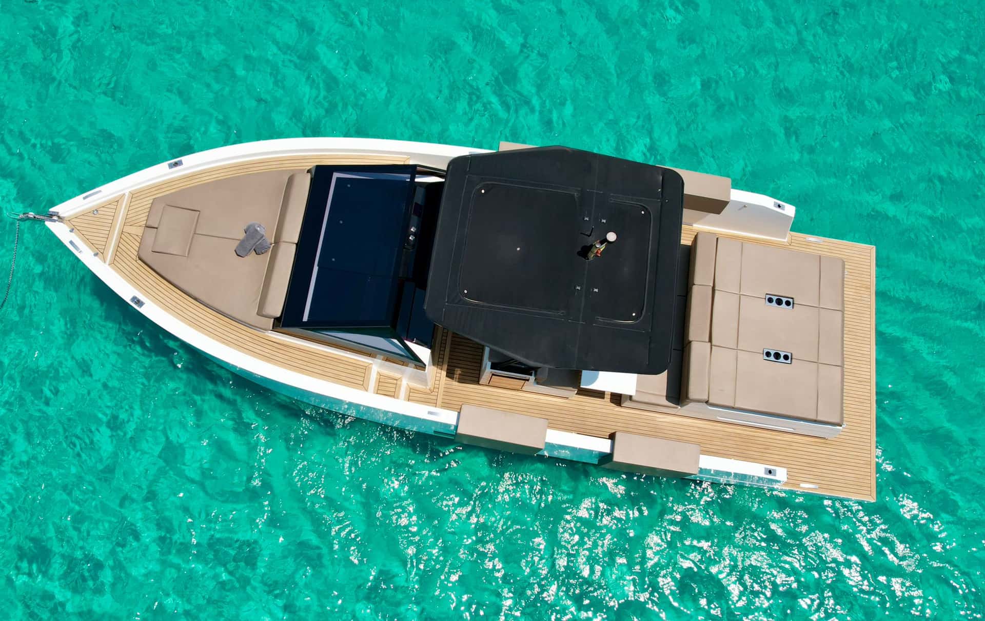 De Antonio Yachts D34 Cruiser - miniatura 4