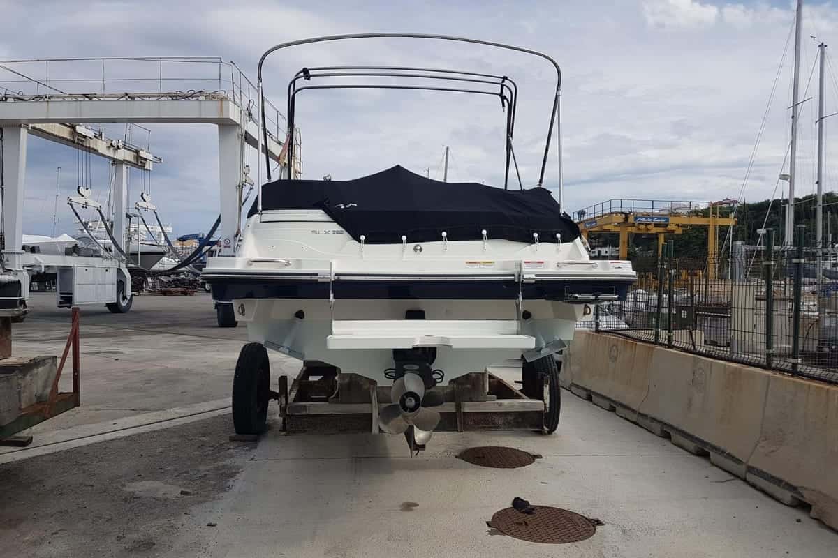 Sea Ray 250 SLX - miniatura 2