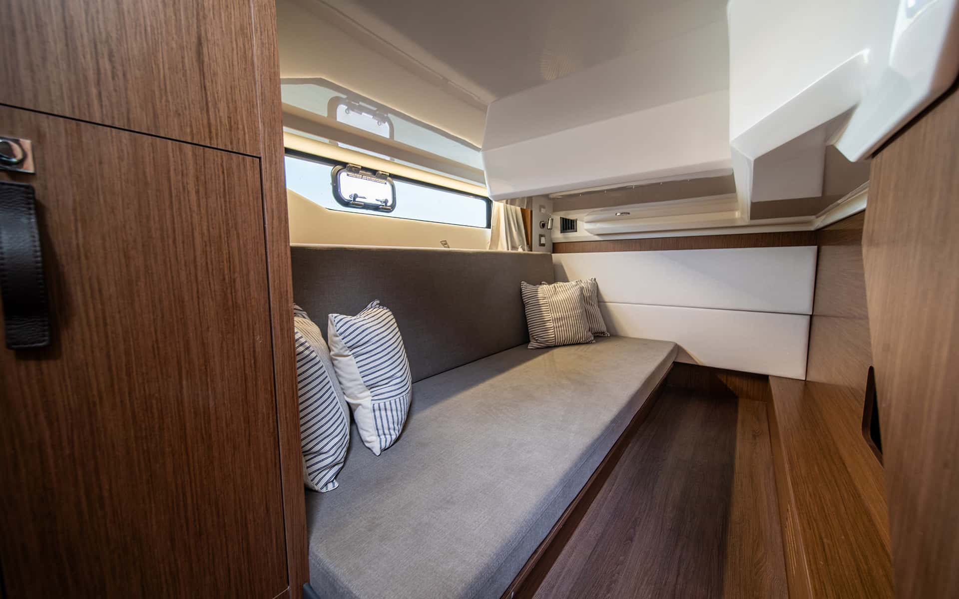 Antares 12 Coupe - miniatura 8