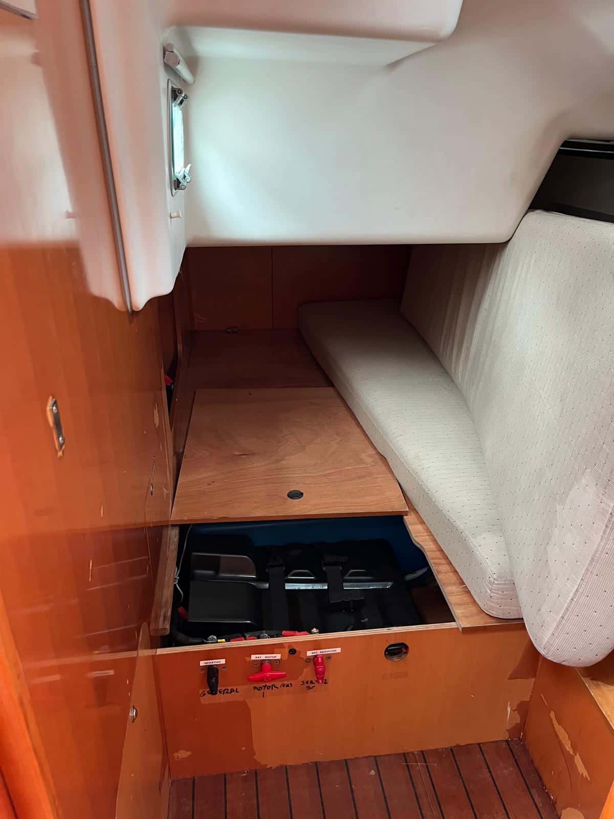 BENETEAU FIRST 44.7 RED DEVIL - miniatura 27