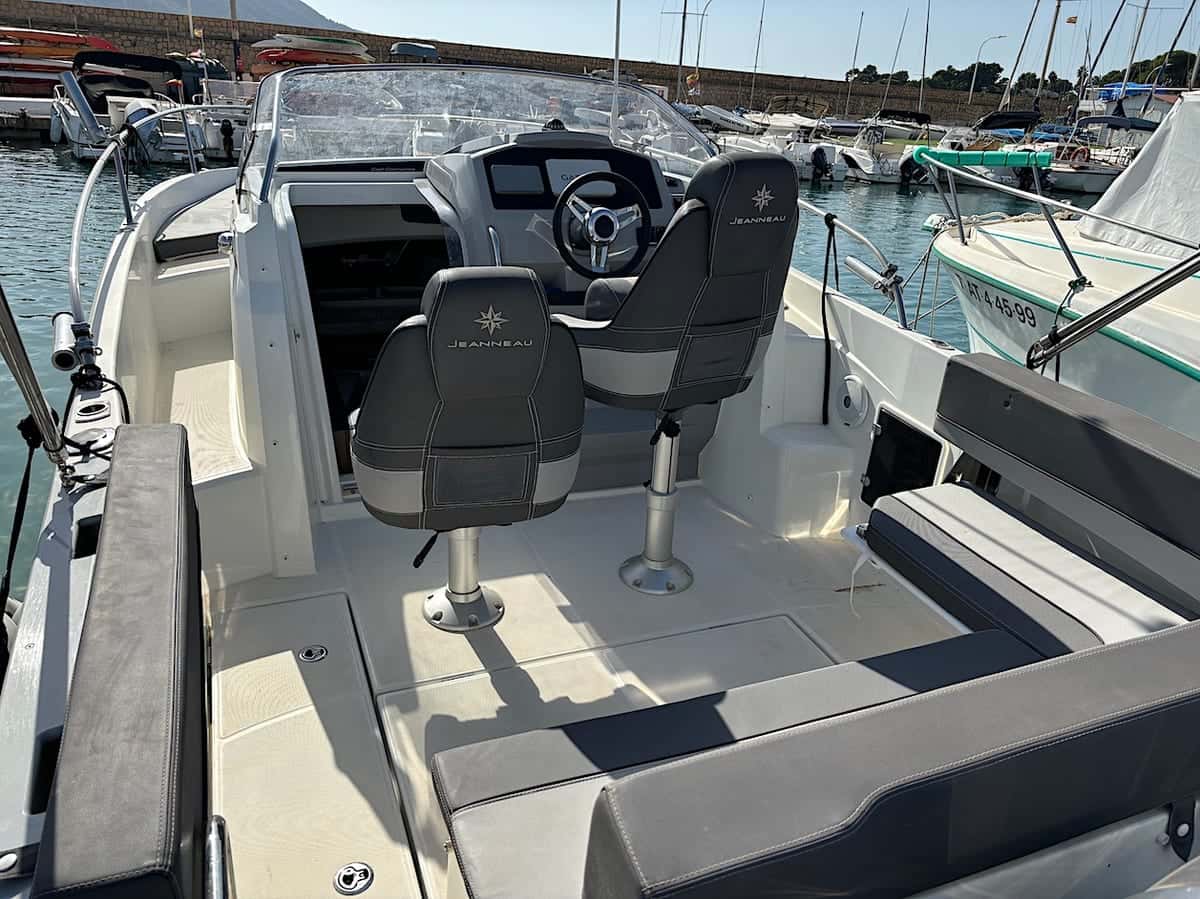 Jeanneau Cap Camarat 7.5 WA - miniatura 5