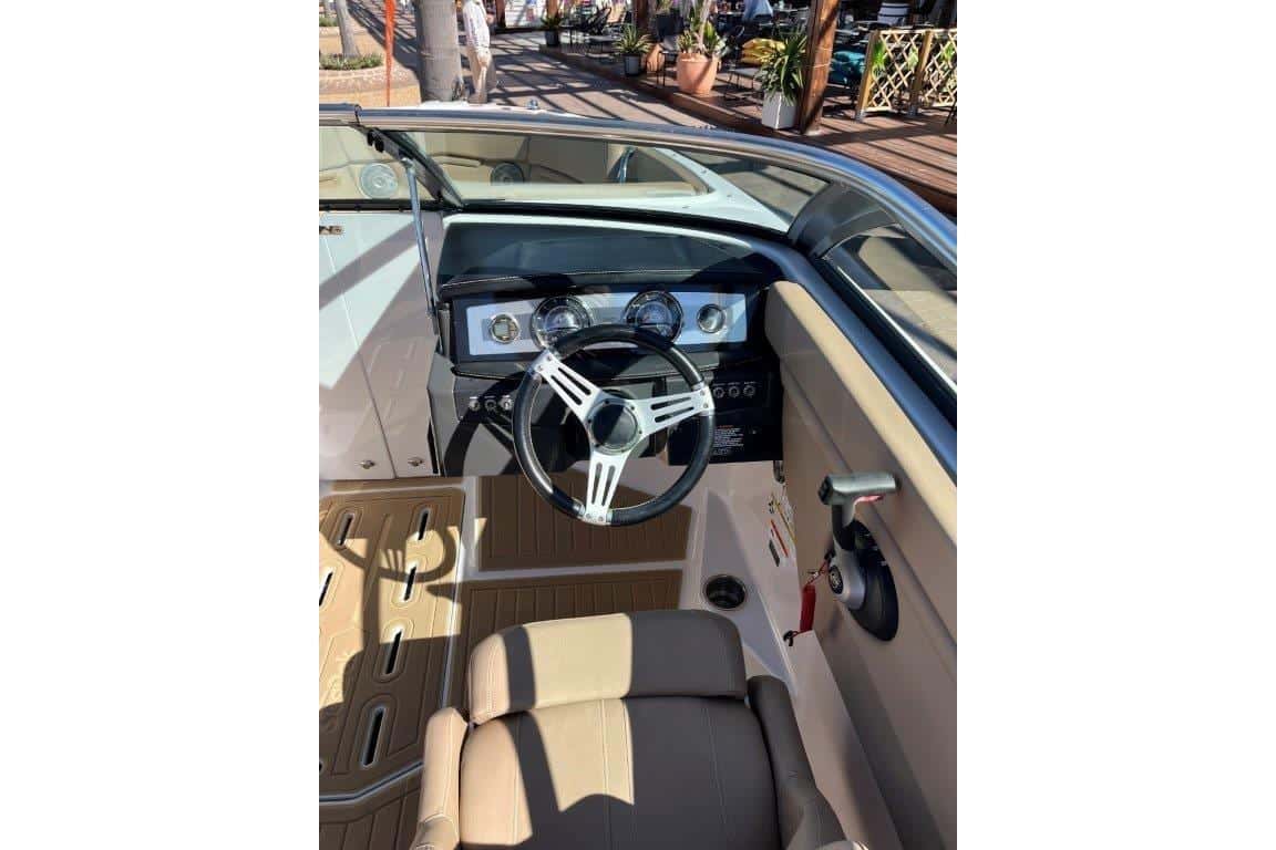 Four Winns H230 - miniatura 9