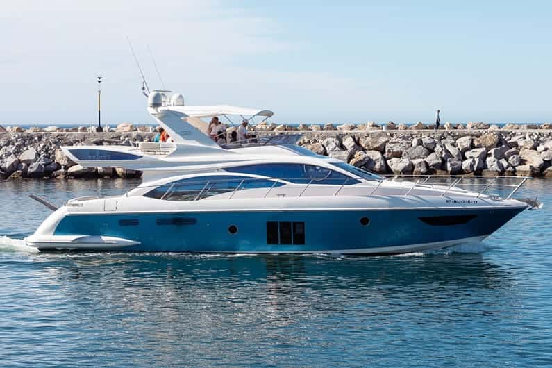 Azimut 58 fLY