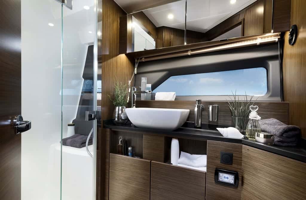 Bavaria Generic MOTORYACHT 2018 - miniatura 8