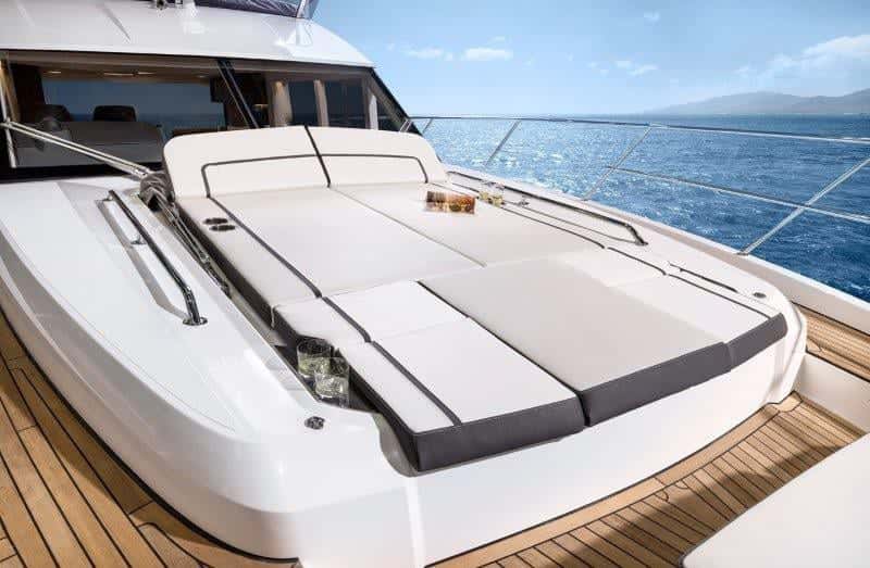 Bavaria Generic MOTORYACHT 2018 - miniatura 3