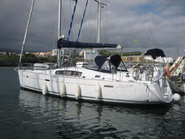 Beneteau Oceanis 43