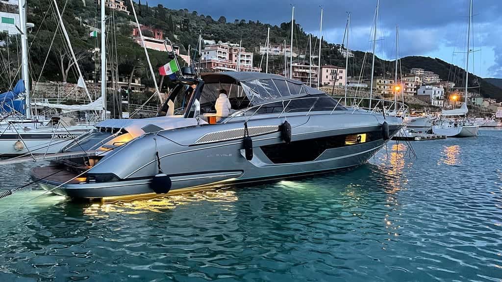 Riva Rivale 56