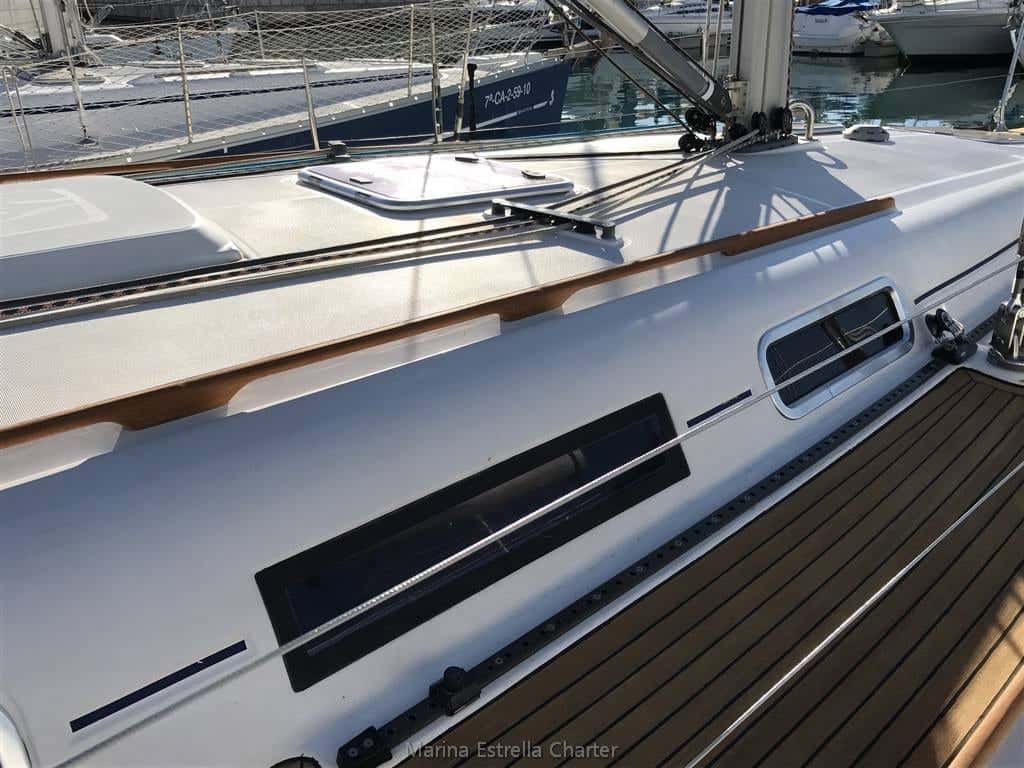 Dufour 40 2006 - miniatura 8