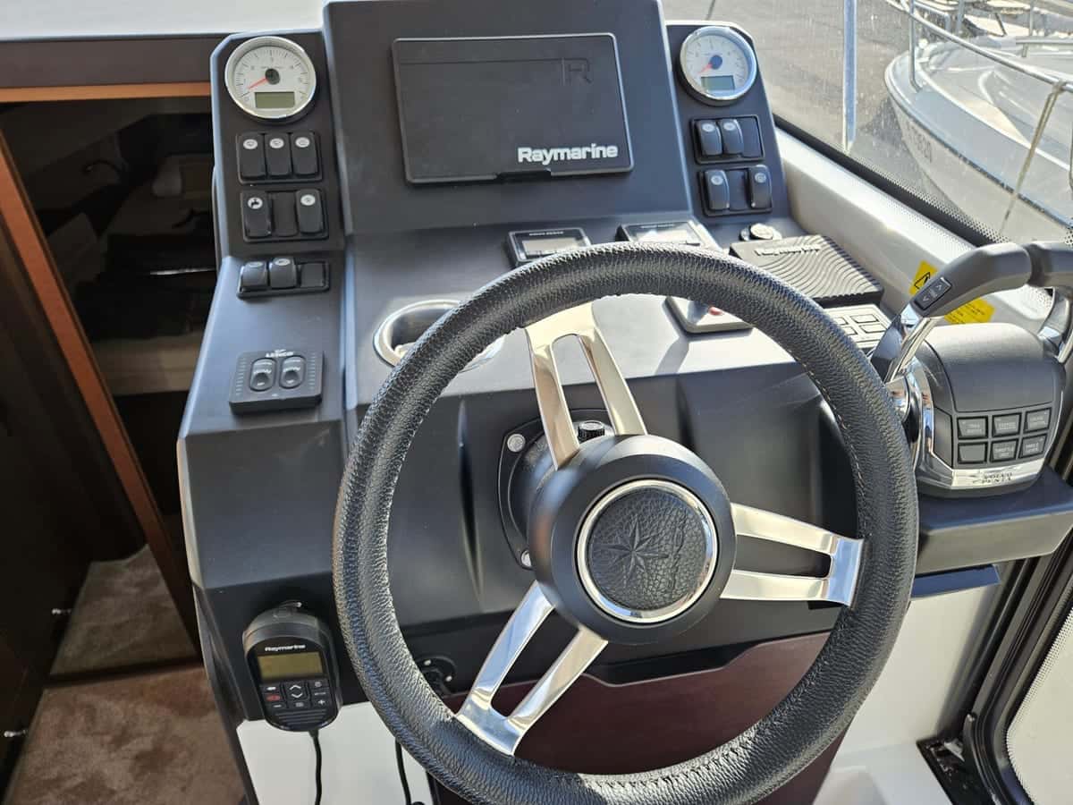 Jeanneau NC 33 - miniatura 32