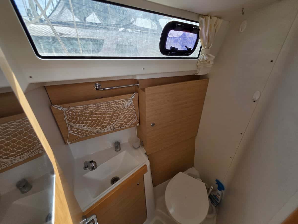 BENETEAU OCEANIS 38 - miniatura 12