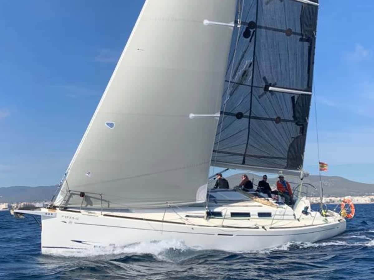 Dufour 40 Performance