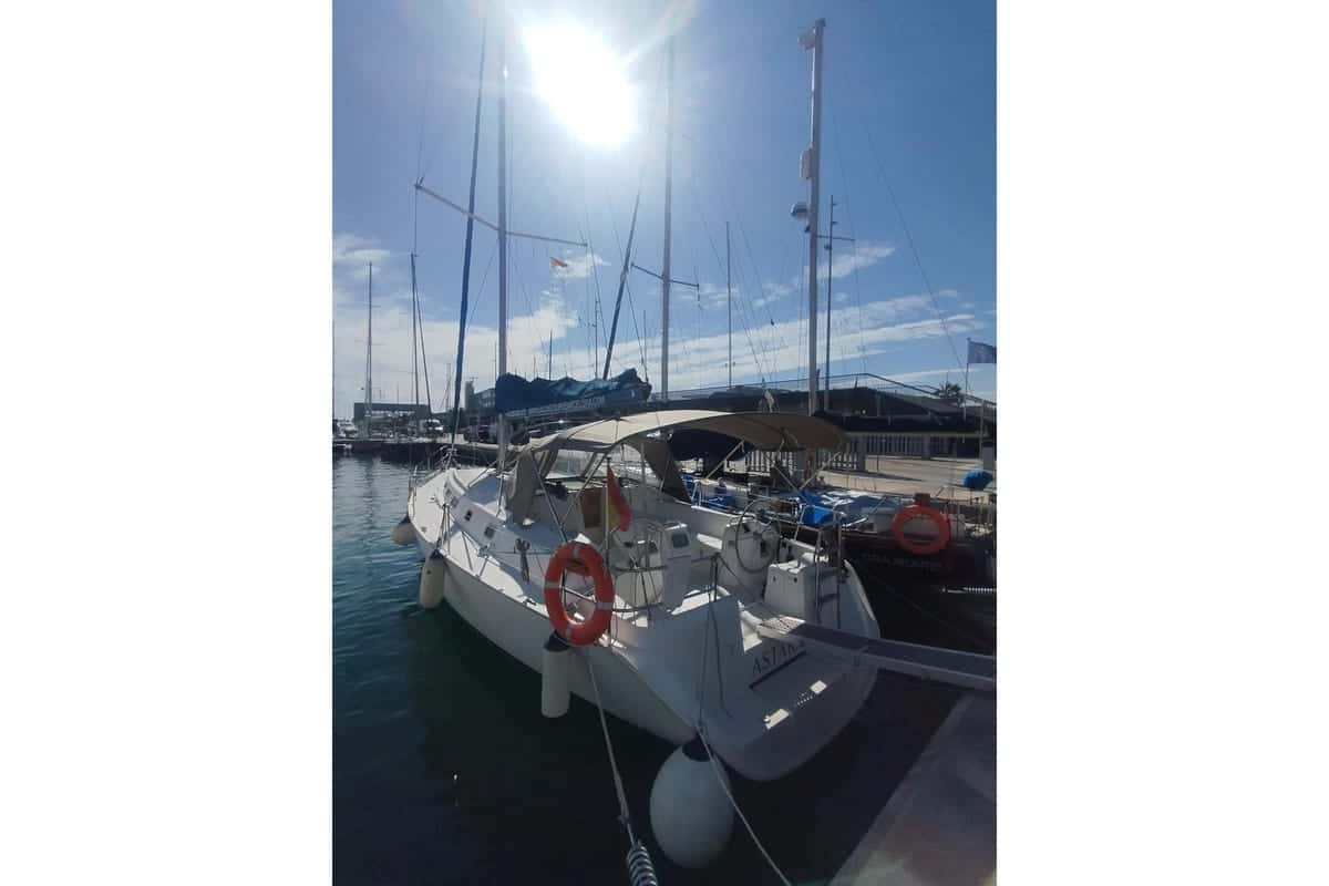 Beneteau Cyclades 43 - miniatura 22