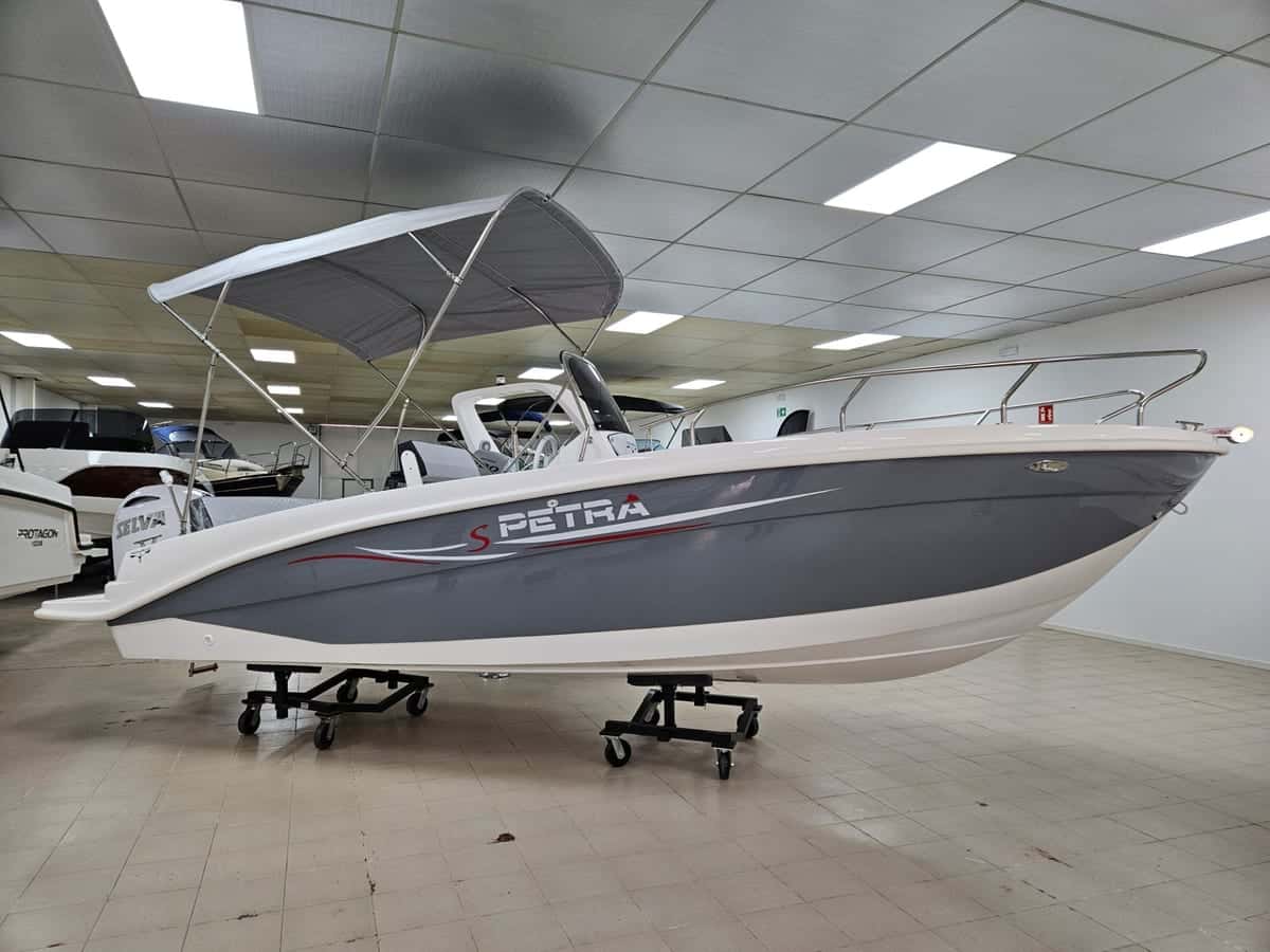 Trimarchi Petra