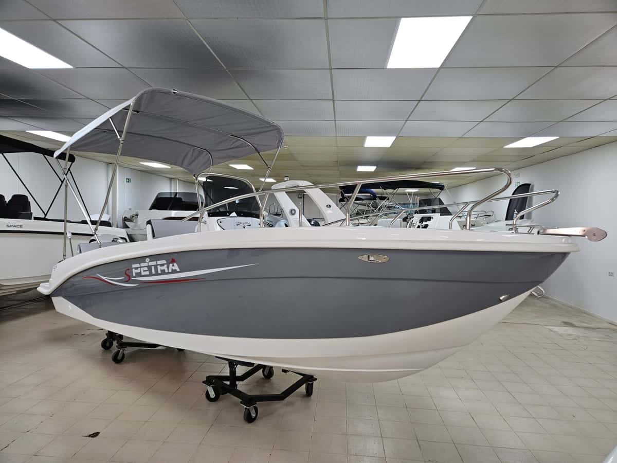 Trimarchi Petra - miniatura 3