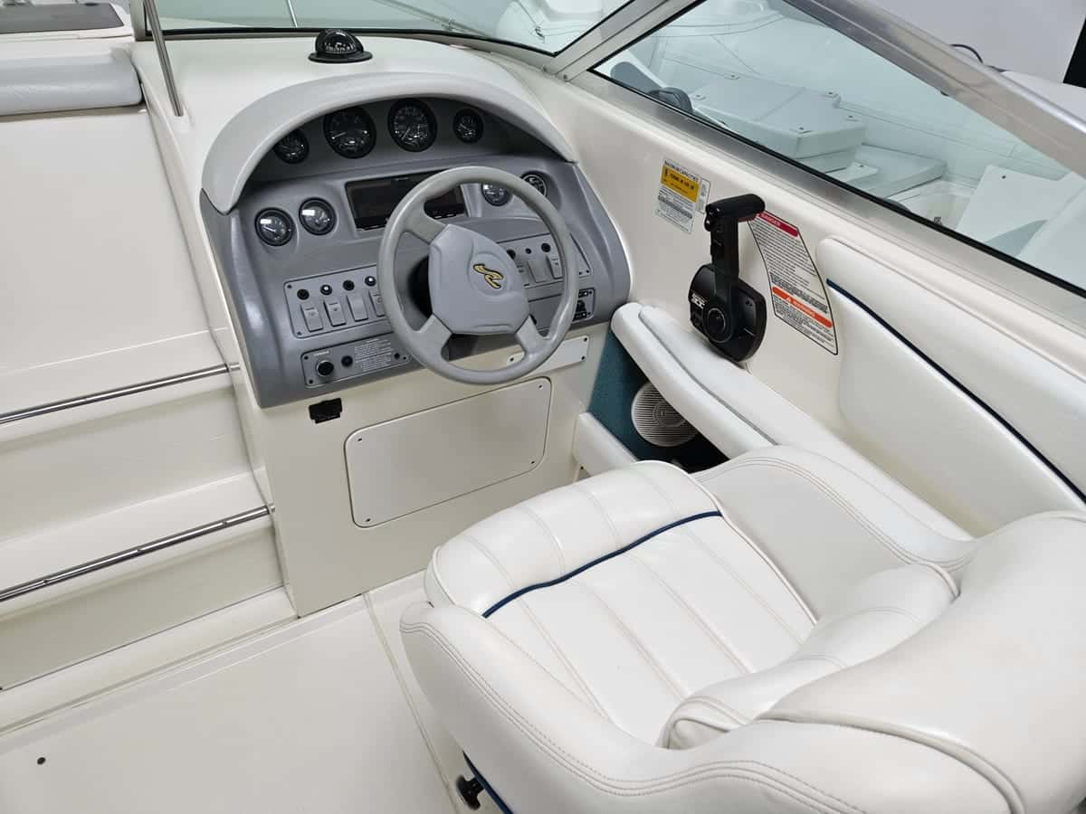 Sea Ray 230 OV - miniatura 9