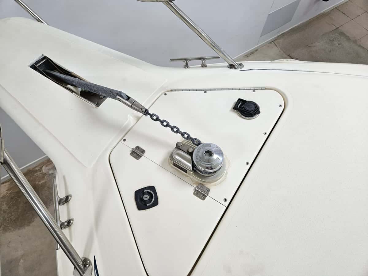 Sea Ray 230 OV - miniatura 11