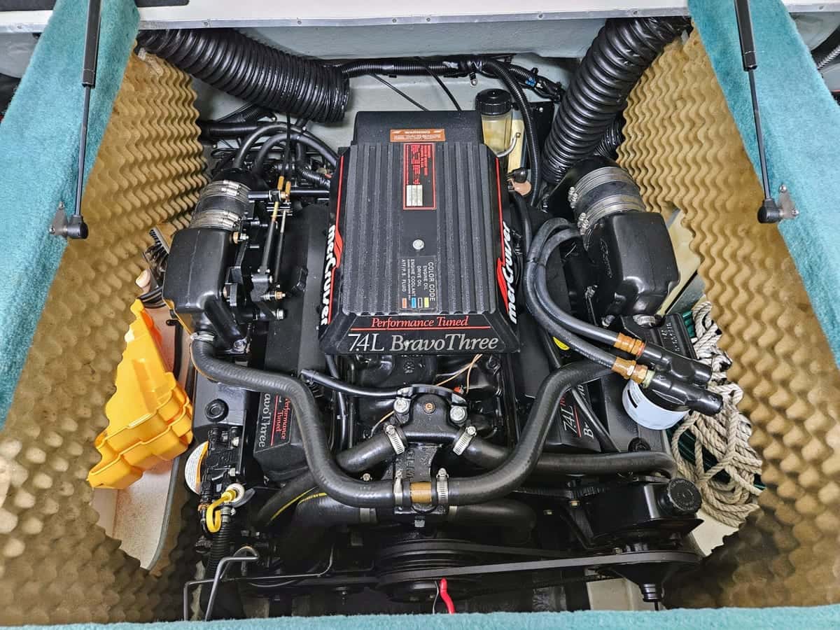 Sea Ray 230 OV - miniatura 14