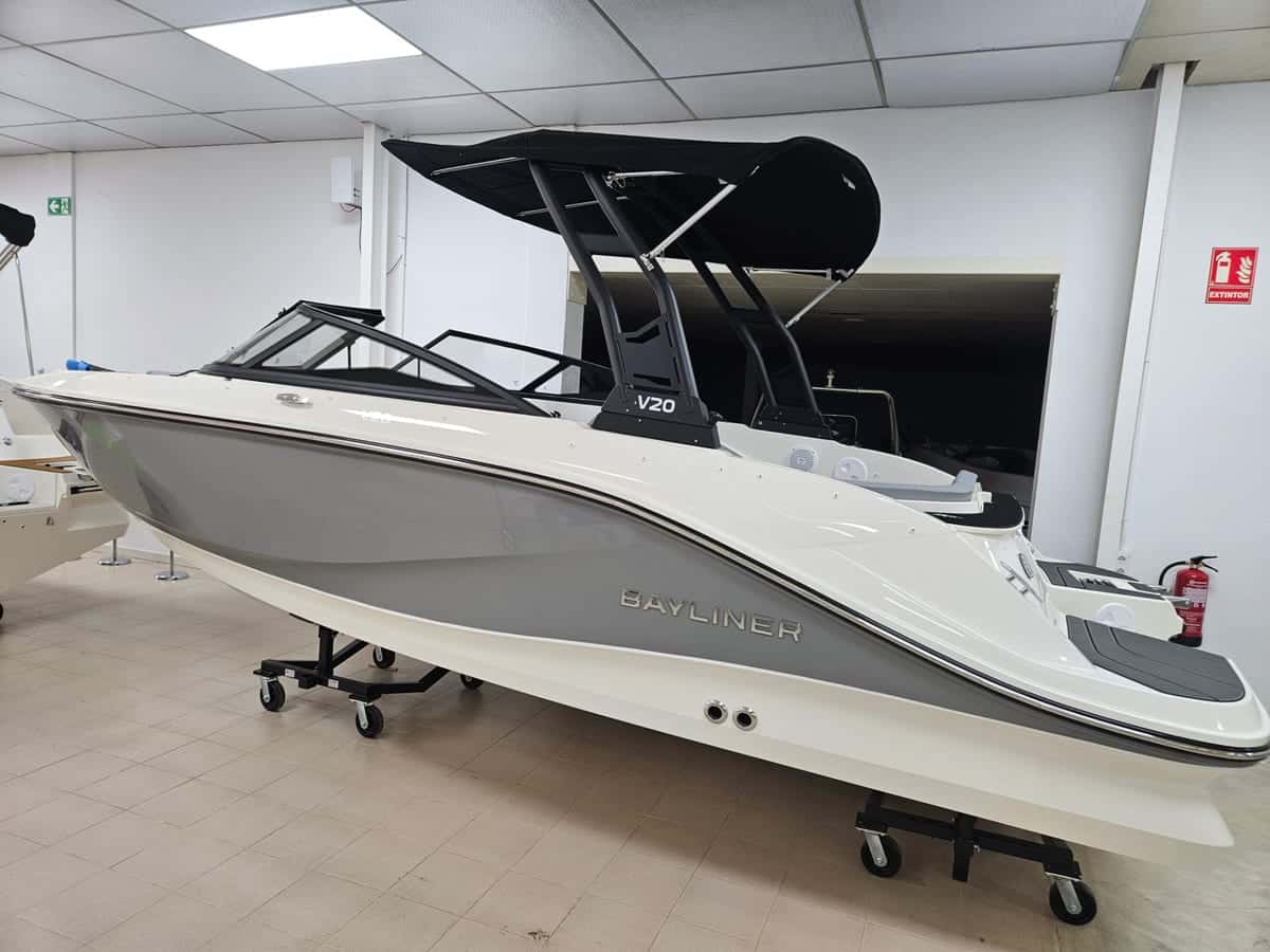 Bayliner V20 OB - miniatura 2