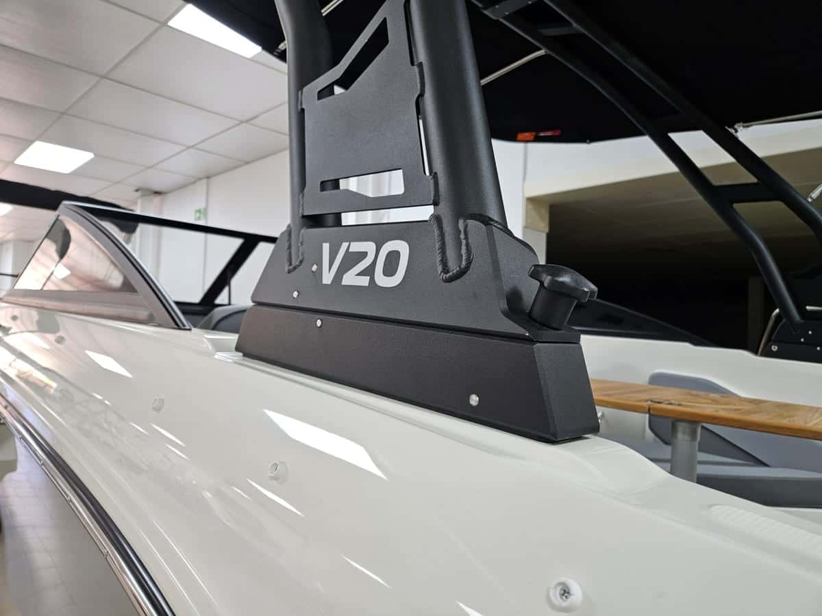 Bayliner V20 OB - miniatura 21