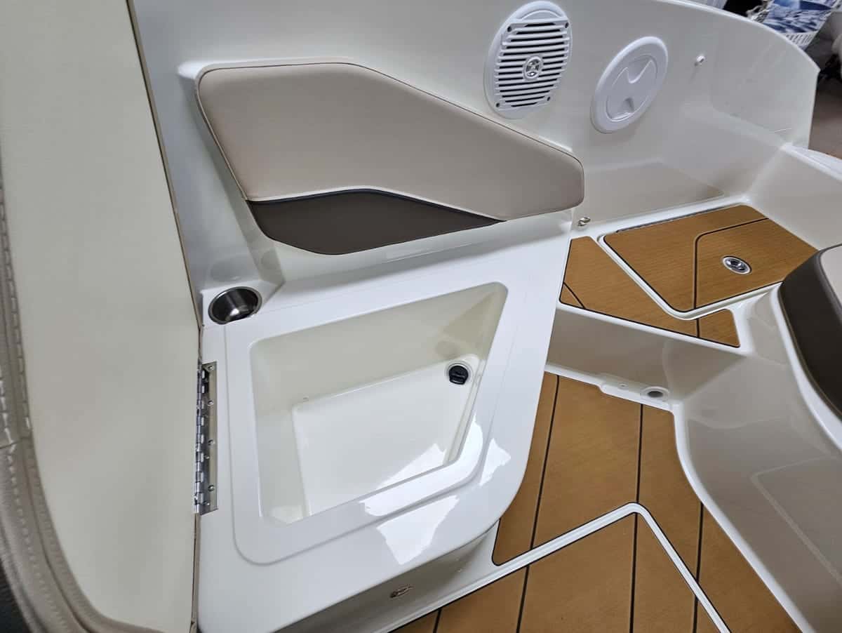 Bayliner C21 - miniatura 21