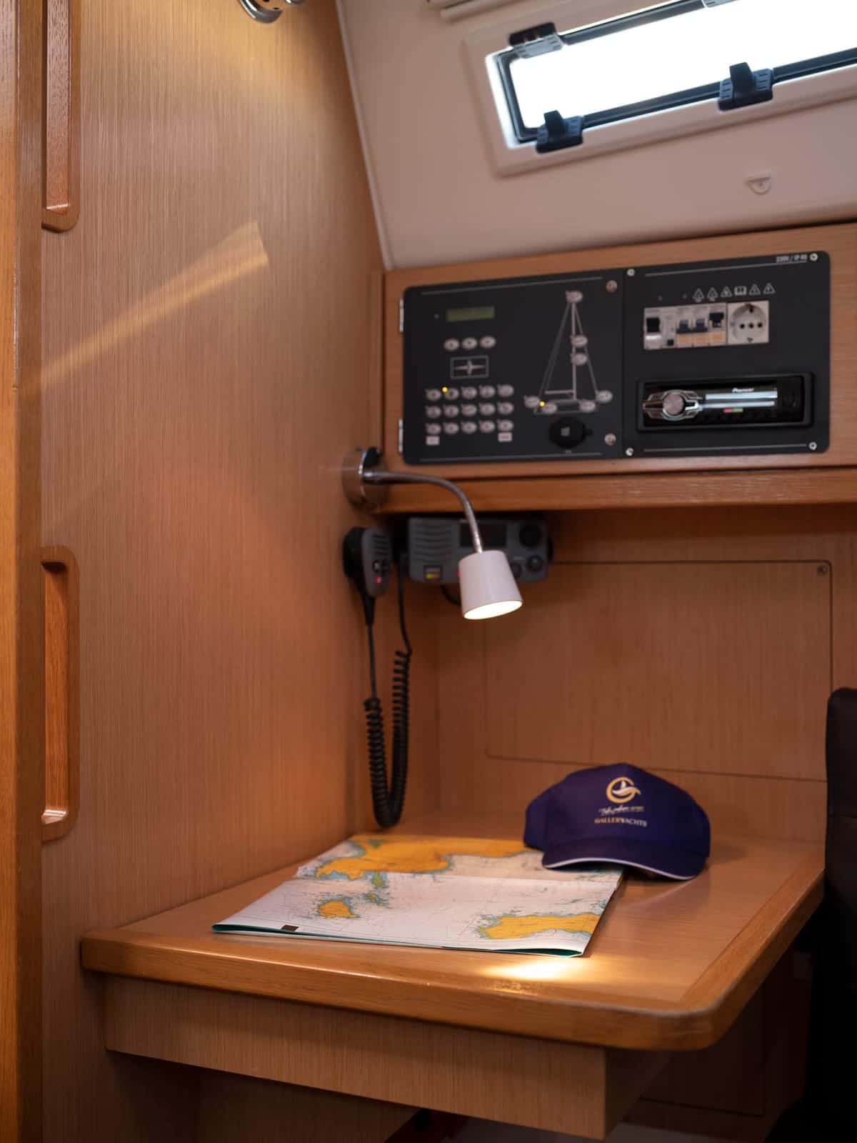 Bavaria 32 CRUISER - miniatura 13
